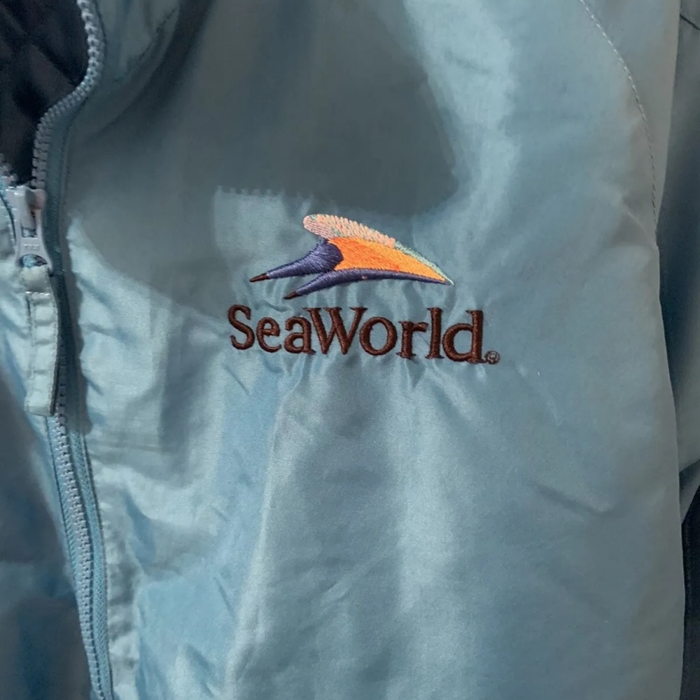 Sea World Jacket - Picture 2 of 9